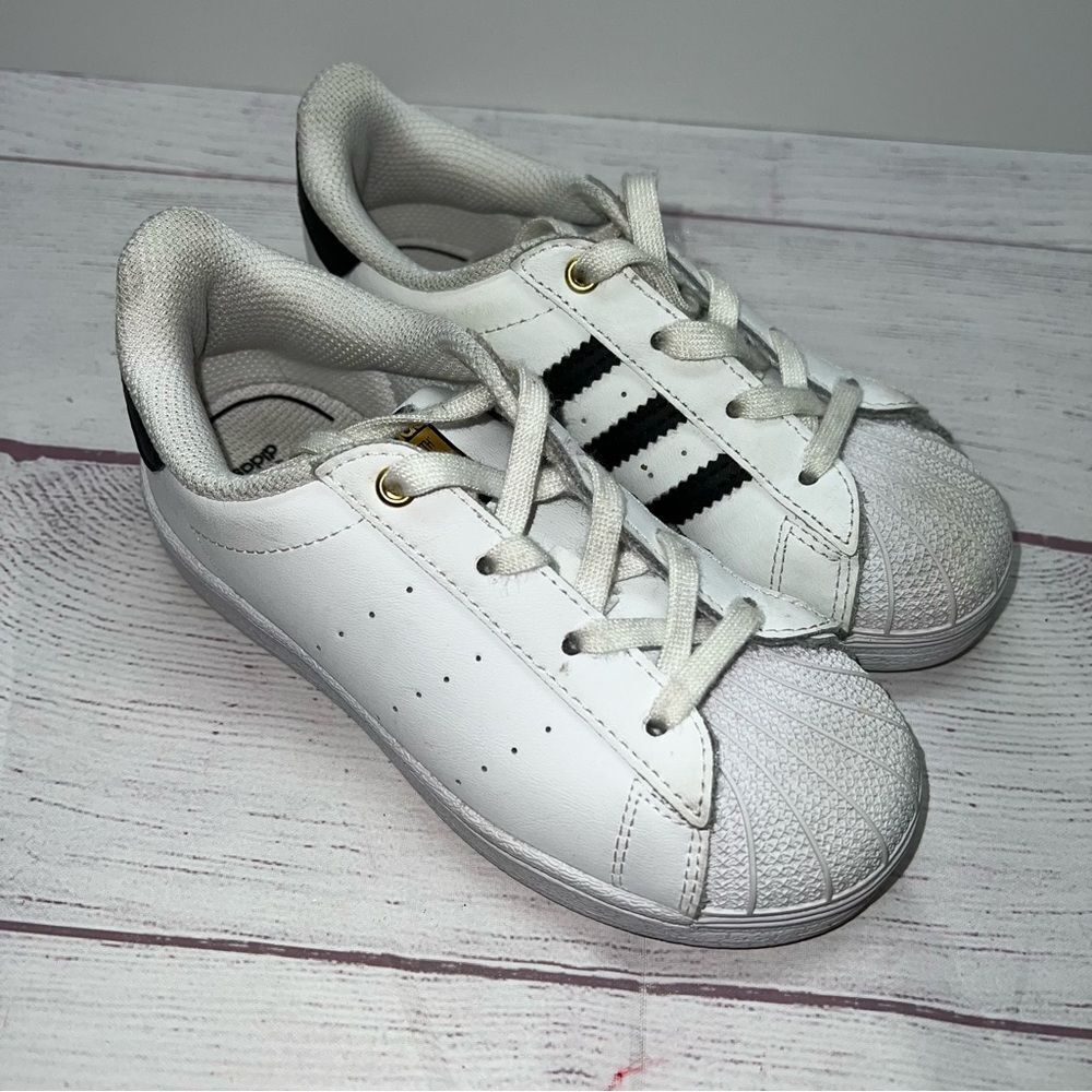 Adidas Kids Superstar Stan Smith White Sneakers With Black Stripe -size 10 Youth - Picture 2 of 13